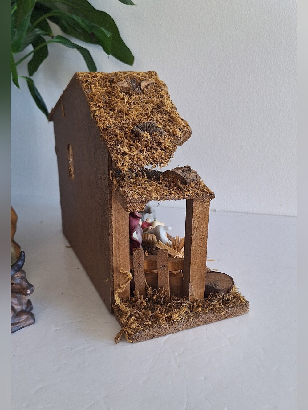 Nativity Scene - Picture 3 of 17